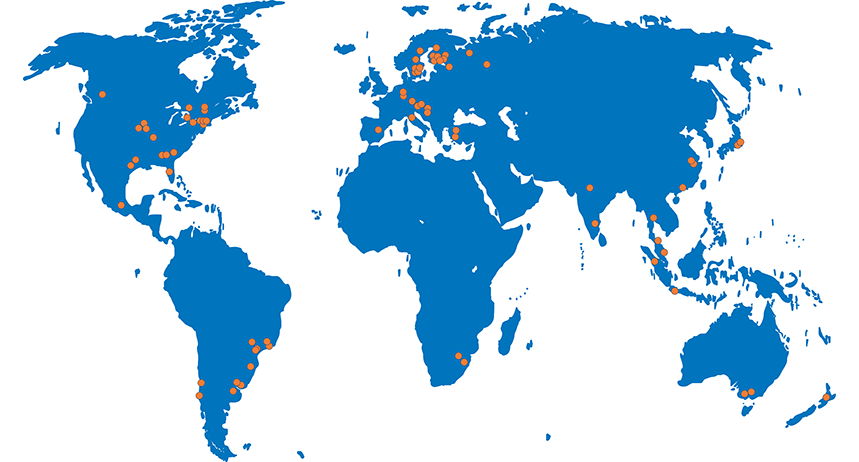 Worldmap with ANDRITZ pulp service locations marked with orange dots
